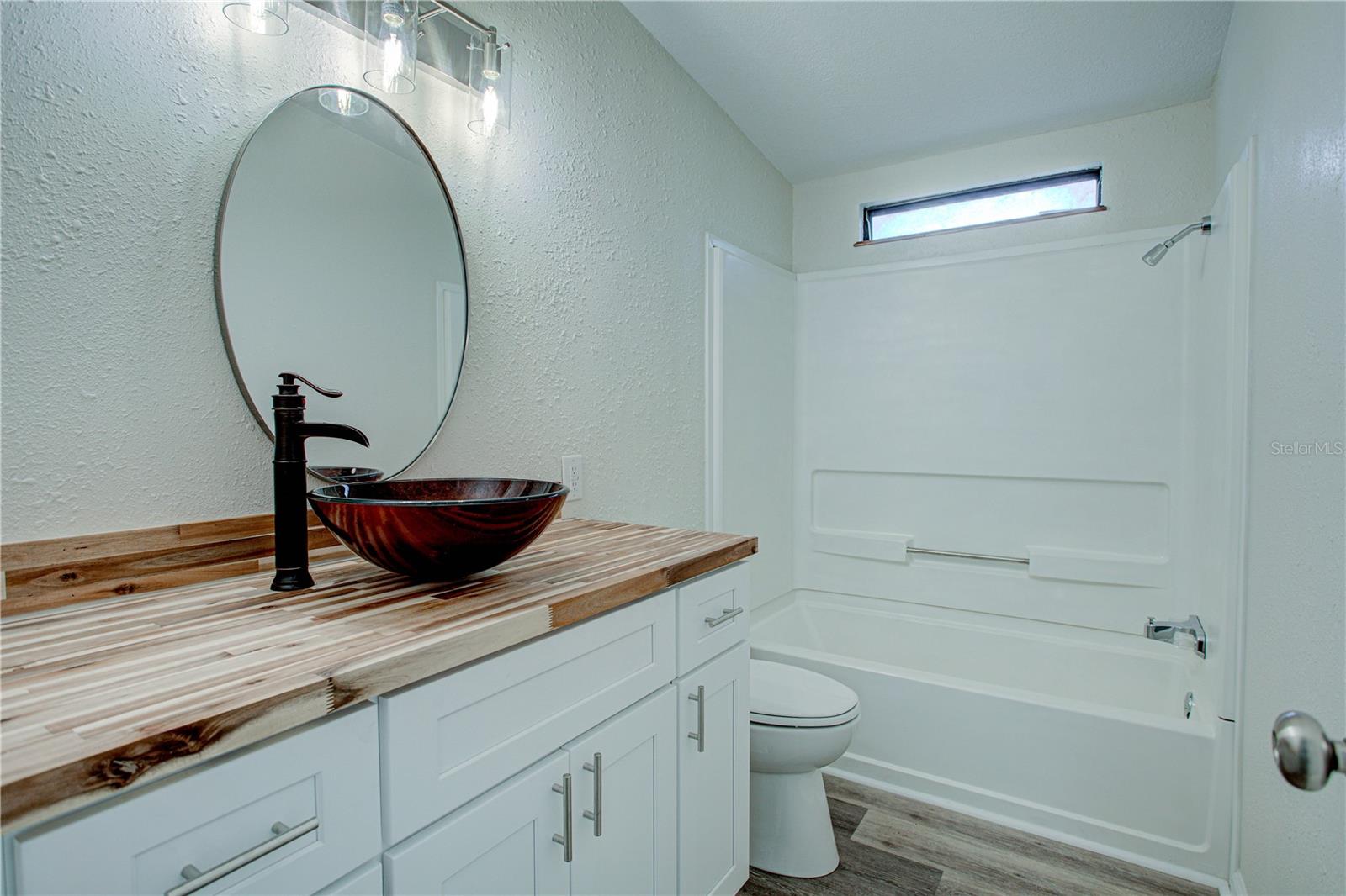 ST JOHNS RIVERSIDE ESTATES - Residential