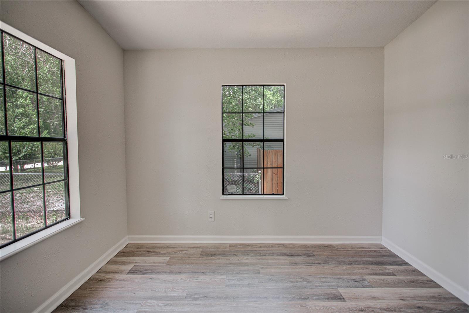 ST JOHNS RIVERSIDE ESTATES - Residential