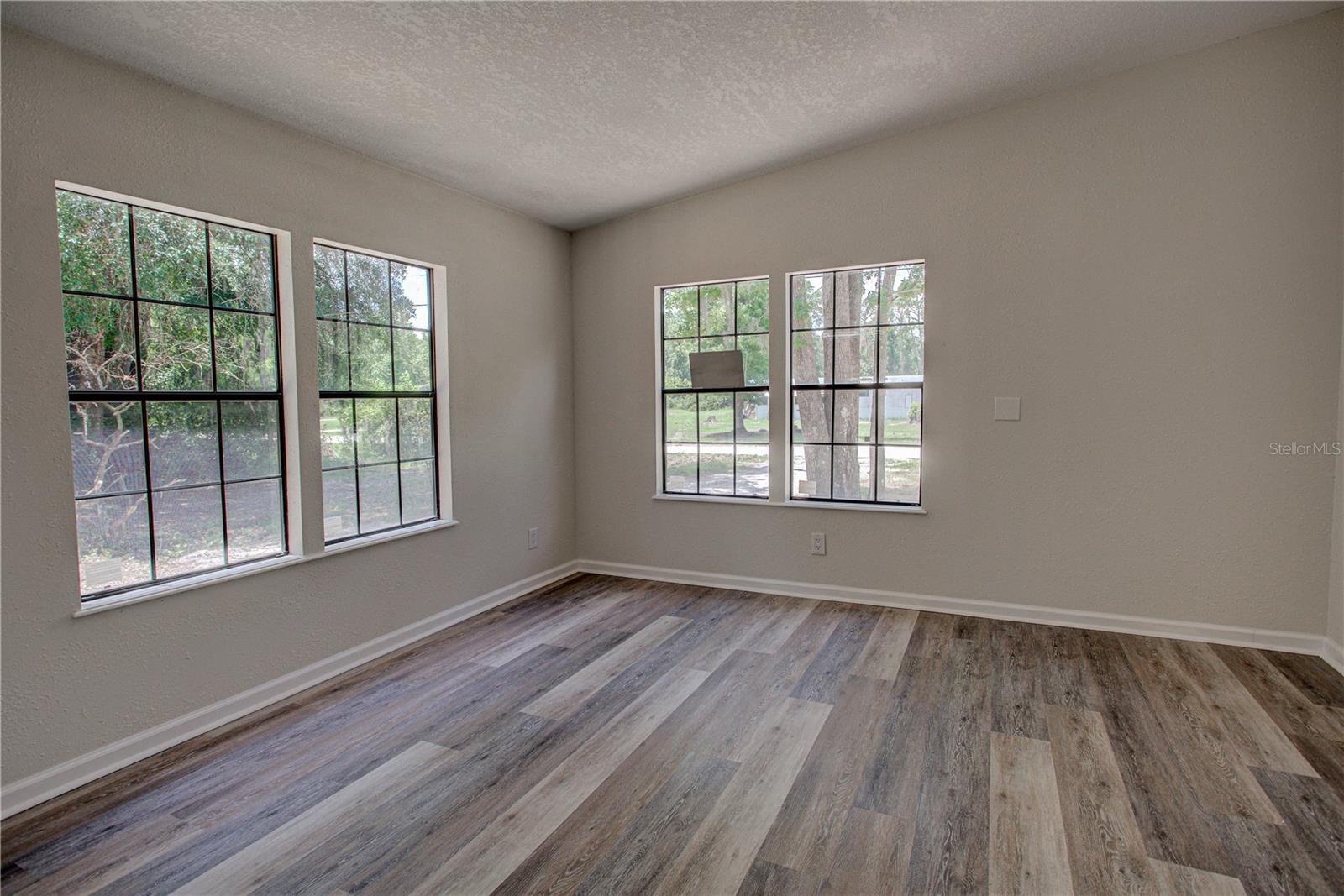 ST JOHNS RIVERSIDE ESTATES - Residential