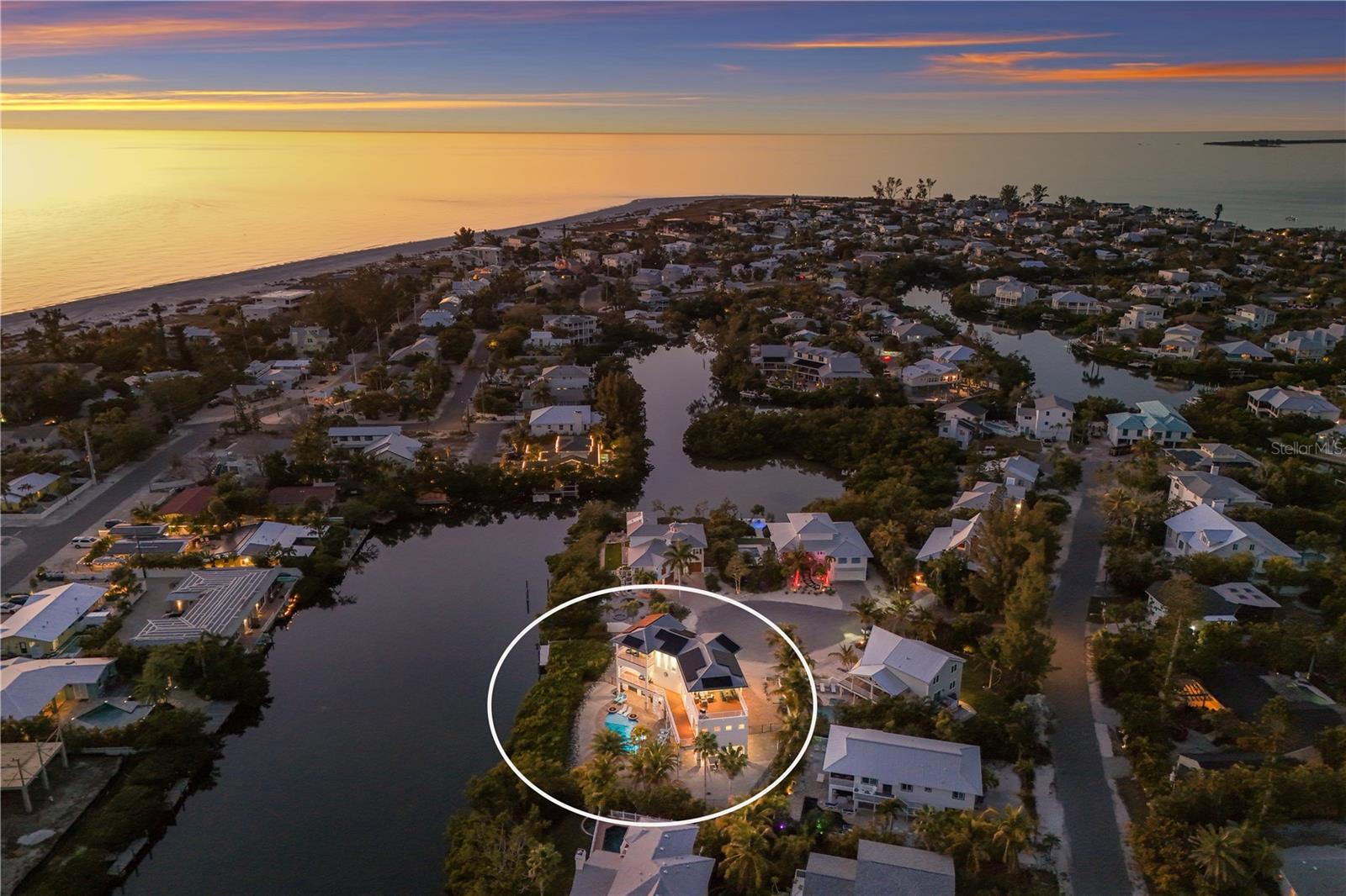 COCONUT BAYOU - Residential