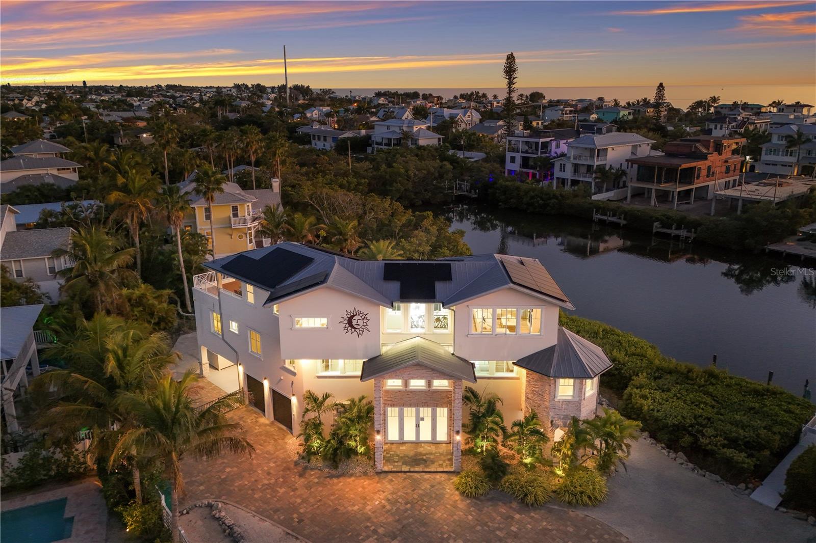 COCONUT BAYOU - Residential
