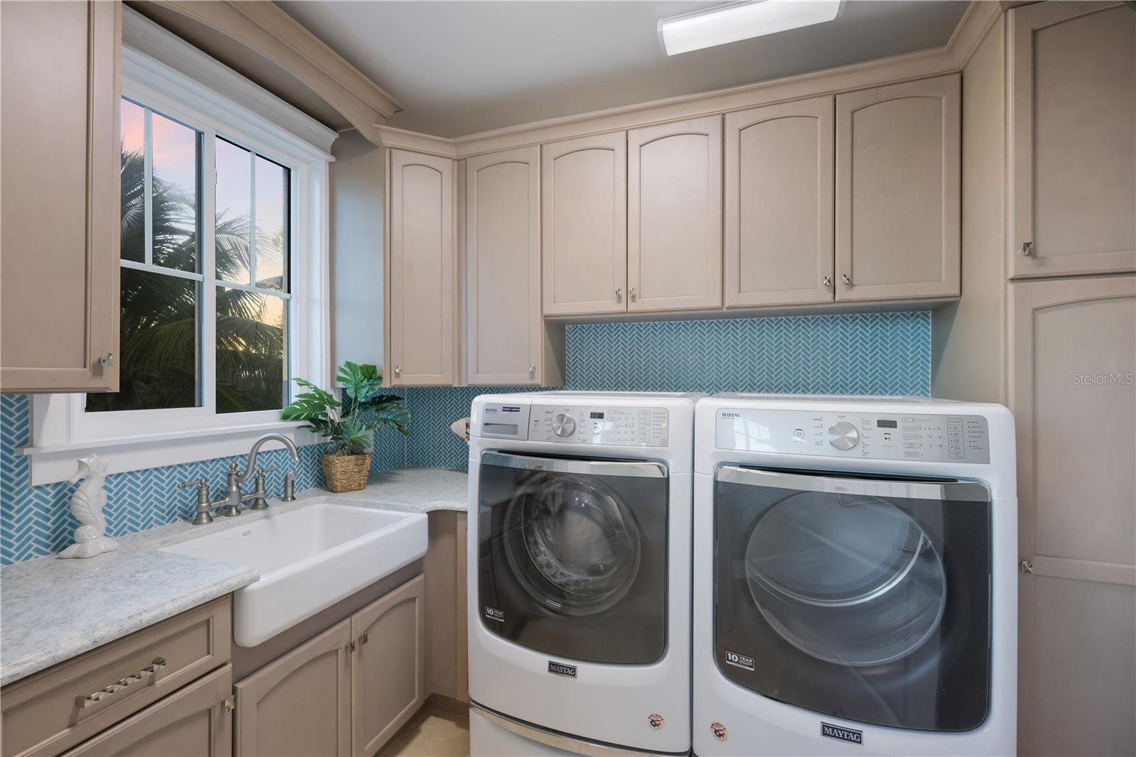 COCONUT BAYOU - Residential