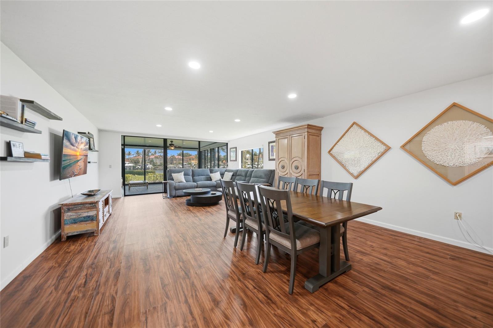MARINA SOUTH SHORE CONDO - Residential