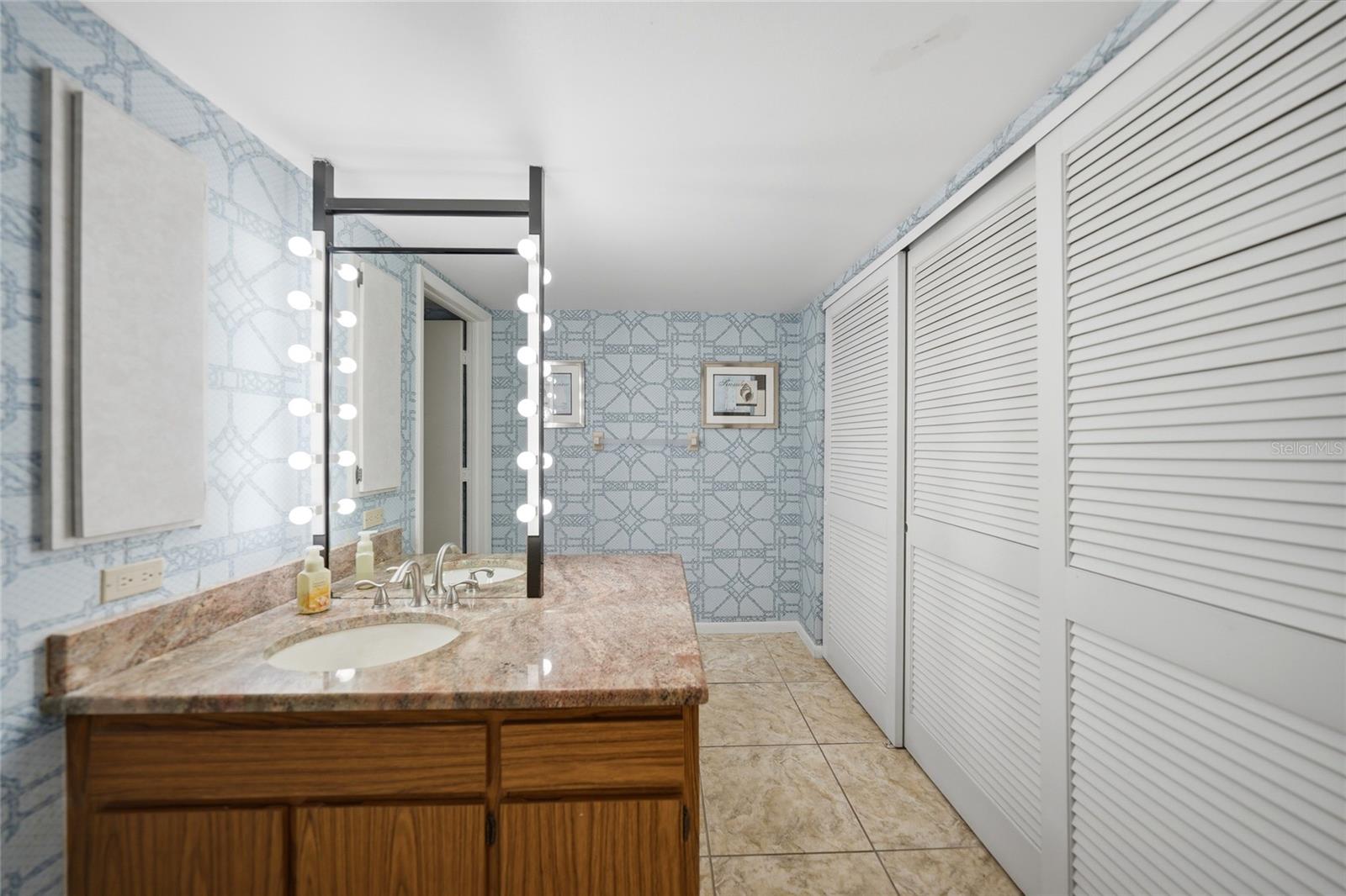 MARINA SOUTH SHORE CONDO - Residential
