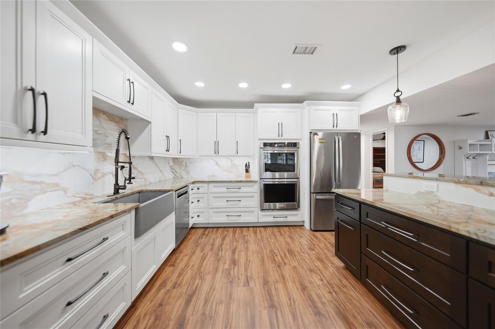 MARINA SOUTH SHORE CONDO - Residential