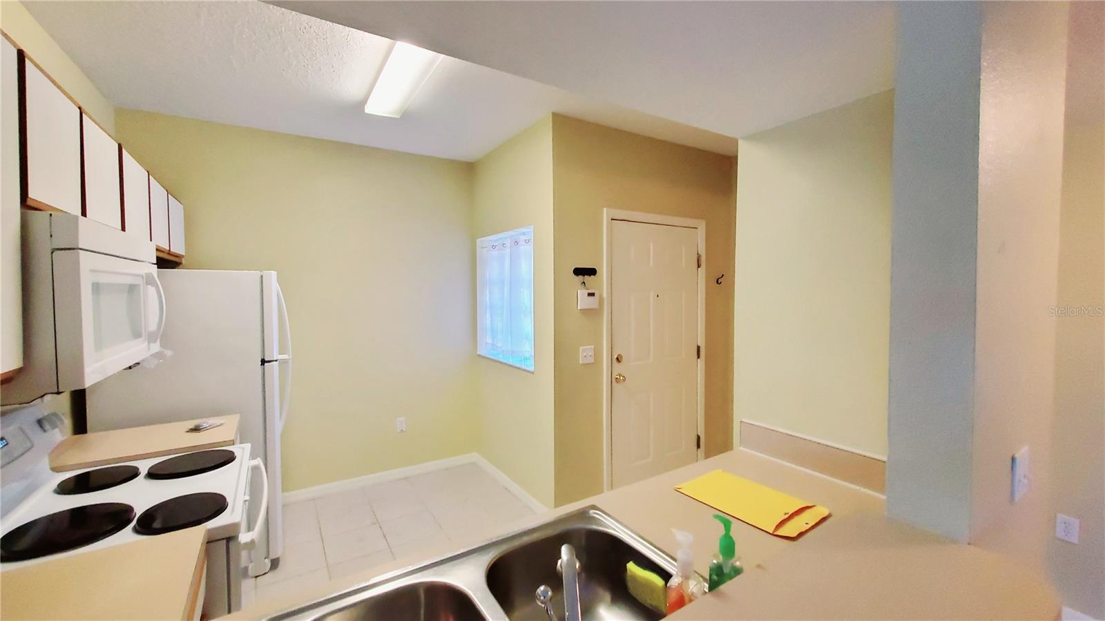 VILLAGES OF BLOOMINGDALE CONDO - Residential