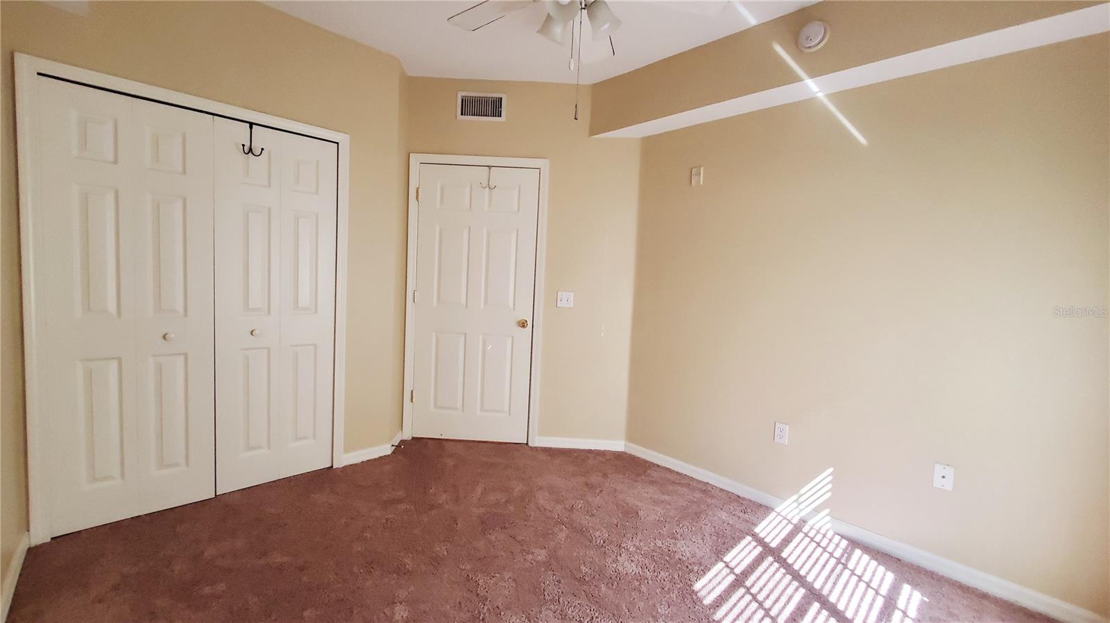 VILLAGES OF BLOOMINGDALE CONDO - Residential