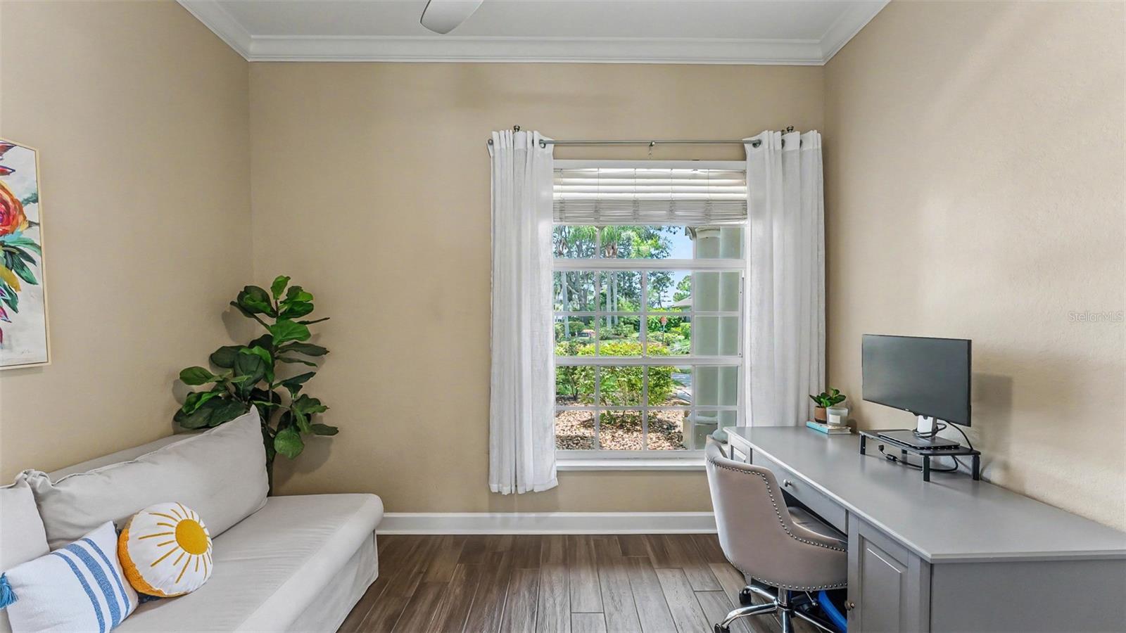 SAND HILL LANE - Residential