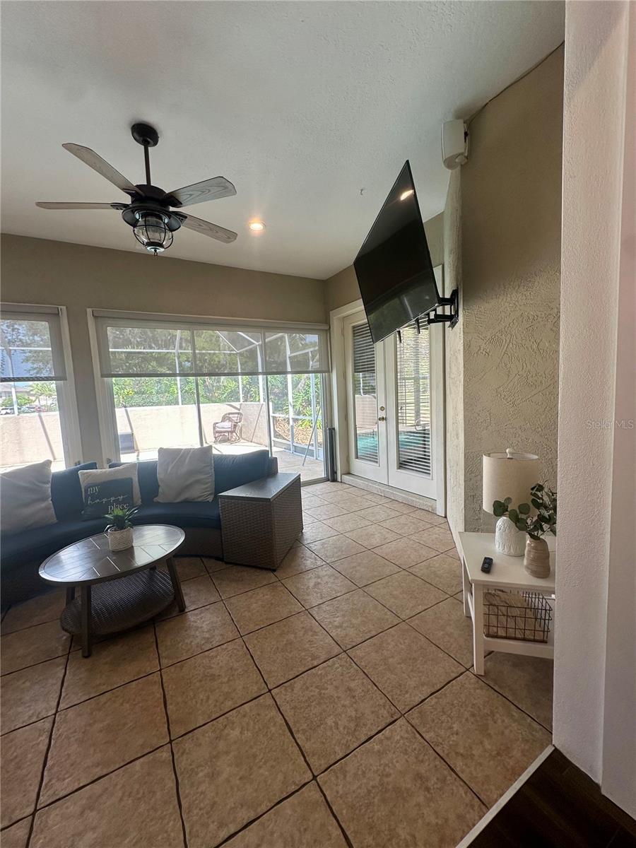 SAND HILL LANE - Residential