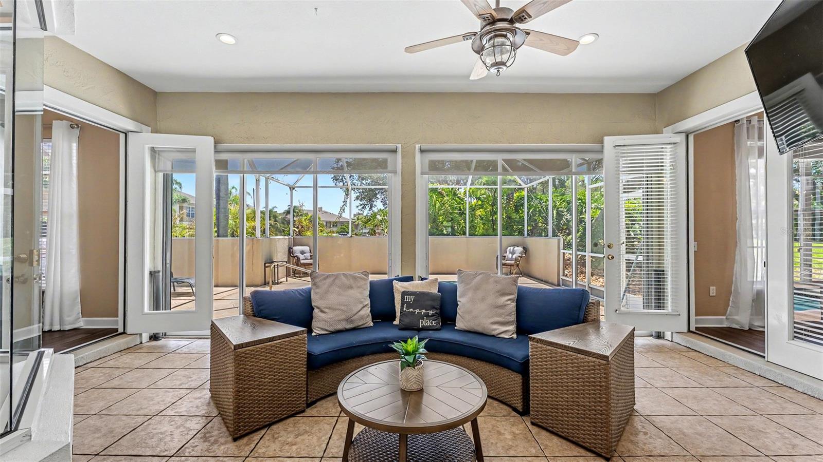 SAND HILL LANE - Residential