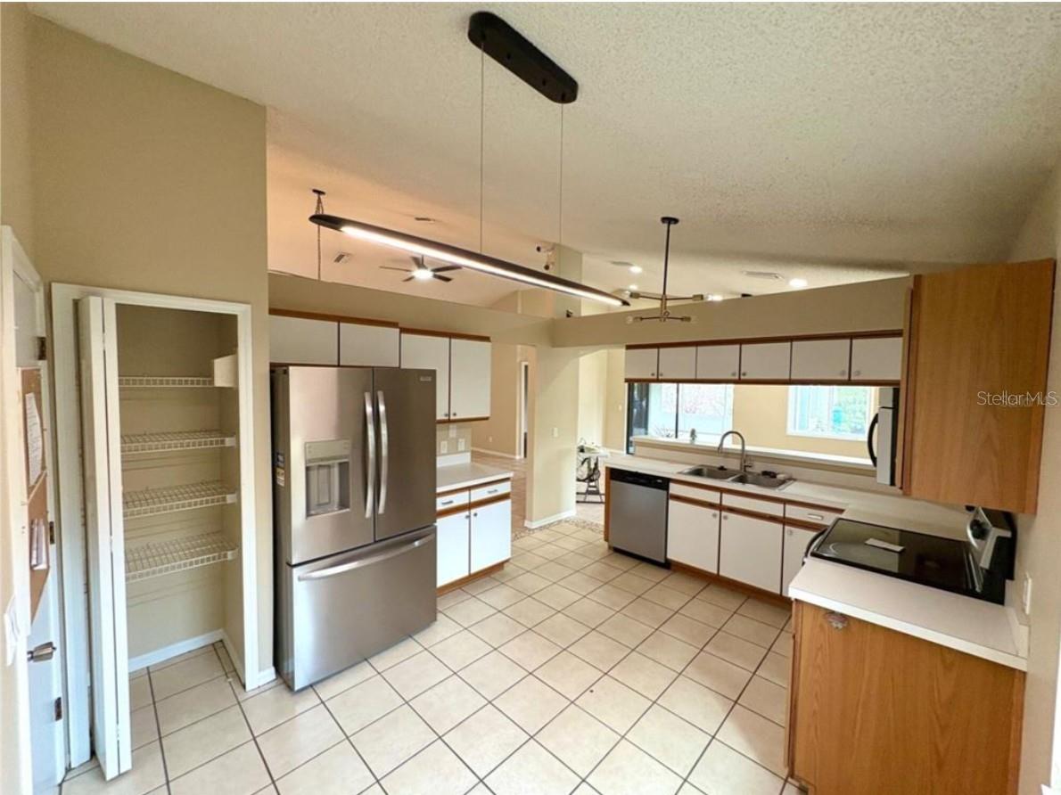 WALDEN LAKE UNIT 30 PH 1 SE - Residential
