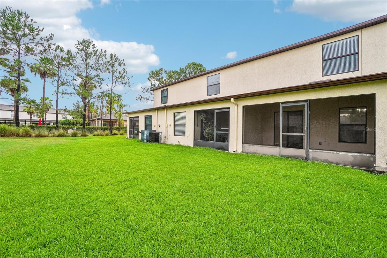 EDGEWATER AT LAKE BRANDON - Residential