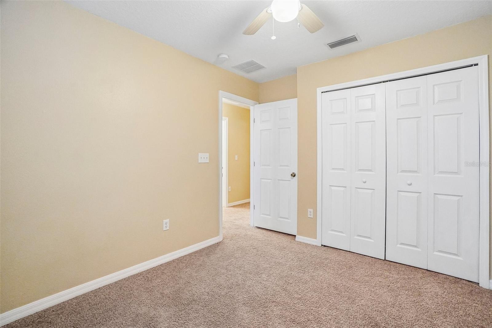 EDGEWATER AT LAKE BRANDON - Residential
