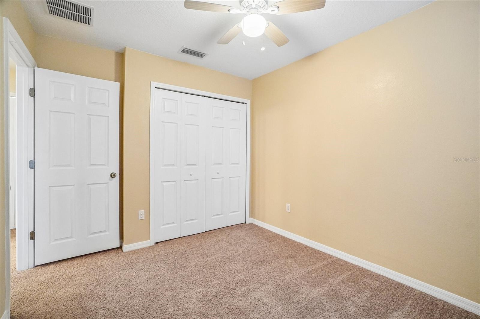 EDGEWATER AT LAKE BRANDON - Residential