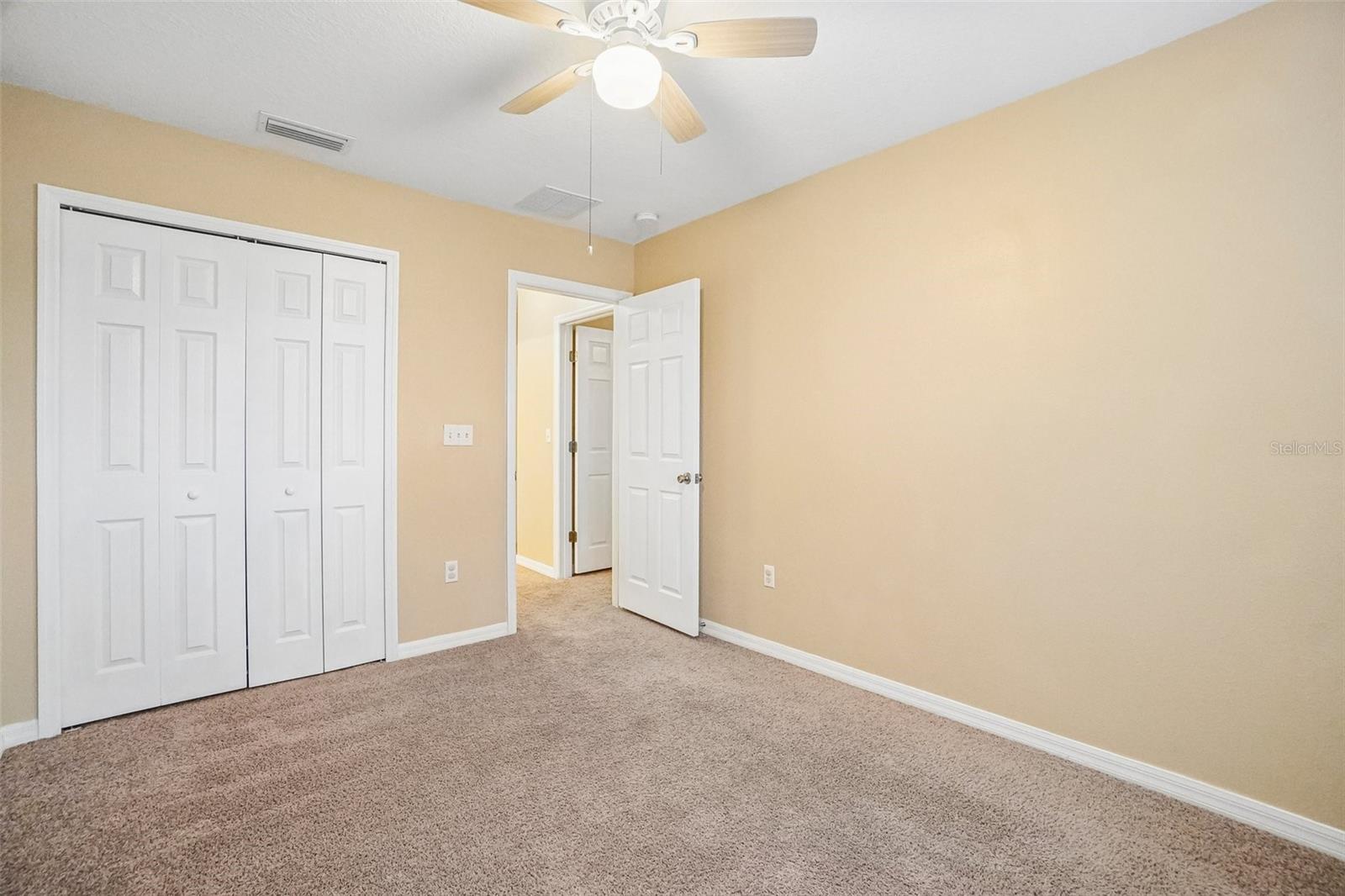 EDGEWATER AT LAKE BRANDON - Residential