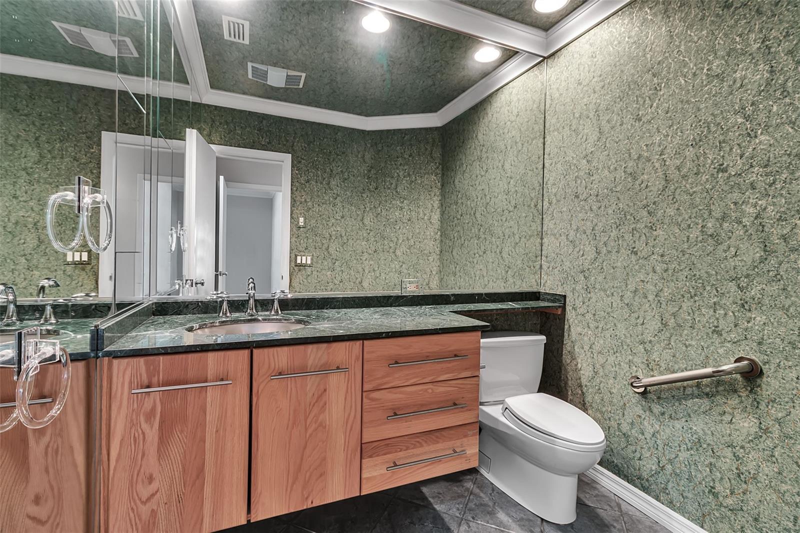 CHEROKEE PARK - Residential