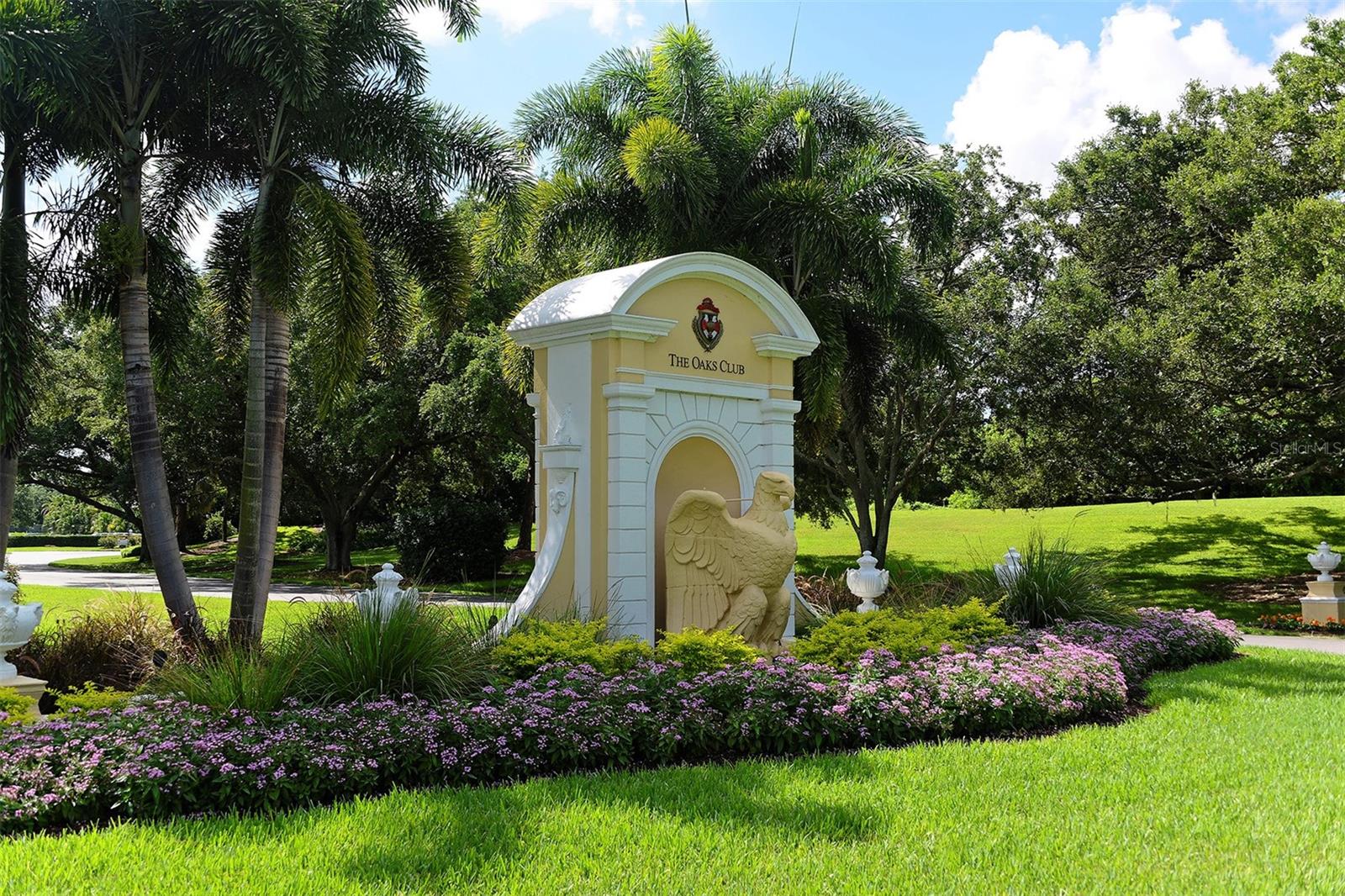 BISHOPSCOURT AT THE OAKS PRESERVE - Residential