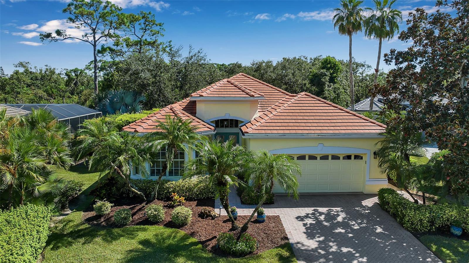 BISHOPSCOURT AT THE OAKS PRESERVE - Residential