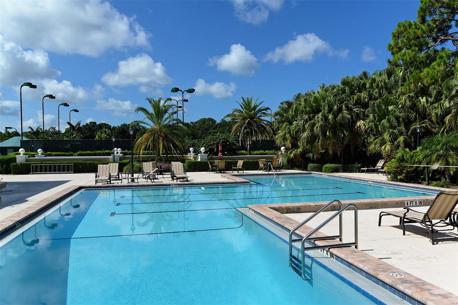 BISHOPSCOURT AT THE OAKS PRESERVE - Residential