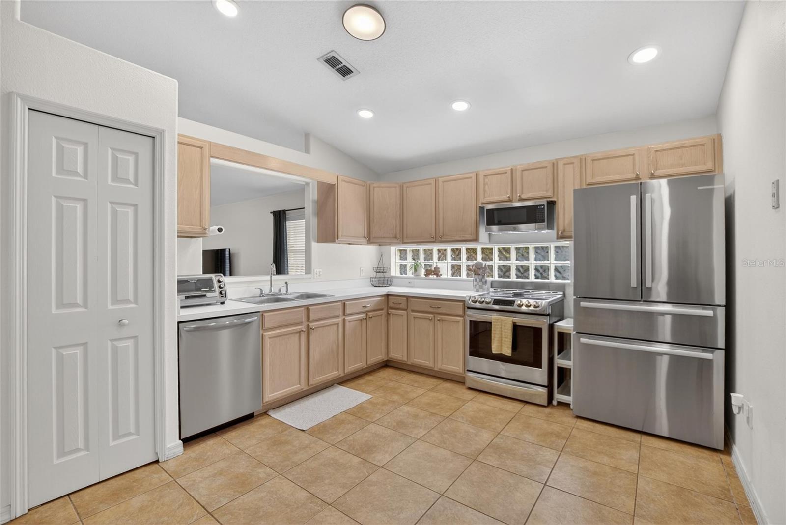 BRENTWOOD HILLS TR A UNIT 2 - Residential