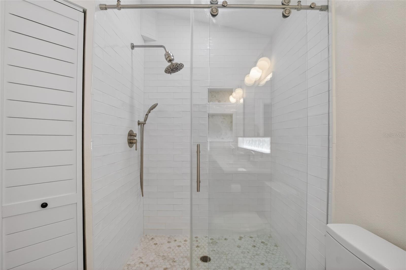 BRENTWOOD HILLS TR A UNIT 2 - Residential
