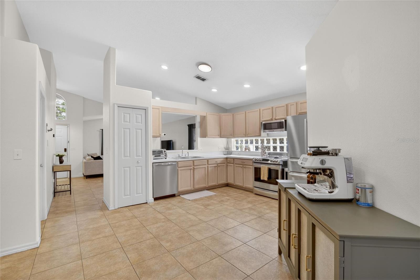 BRENTWOOD HILLS TR A UNIT 2 - Residential
