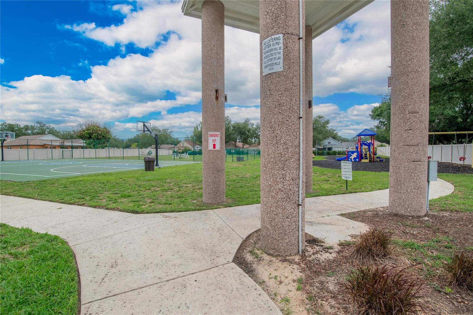 BRENTWOOD HILLS TR A UNIT 2 - Residential