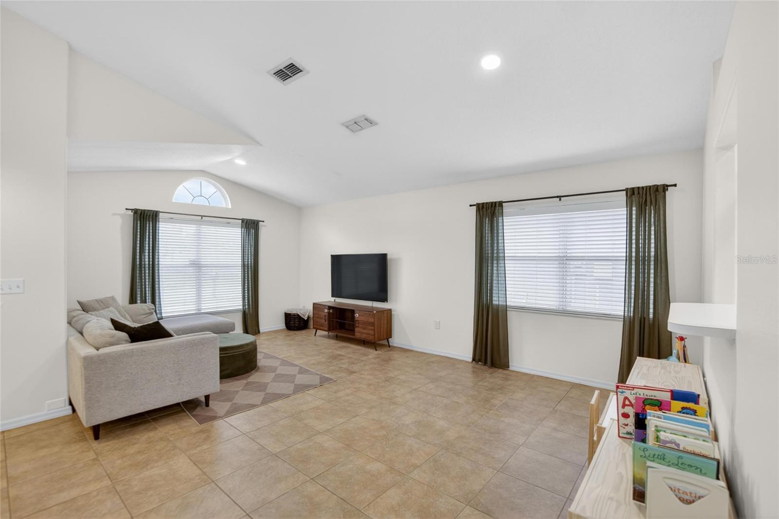 BRENTWOOD HILLS TR A UNIT 2 - Residential