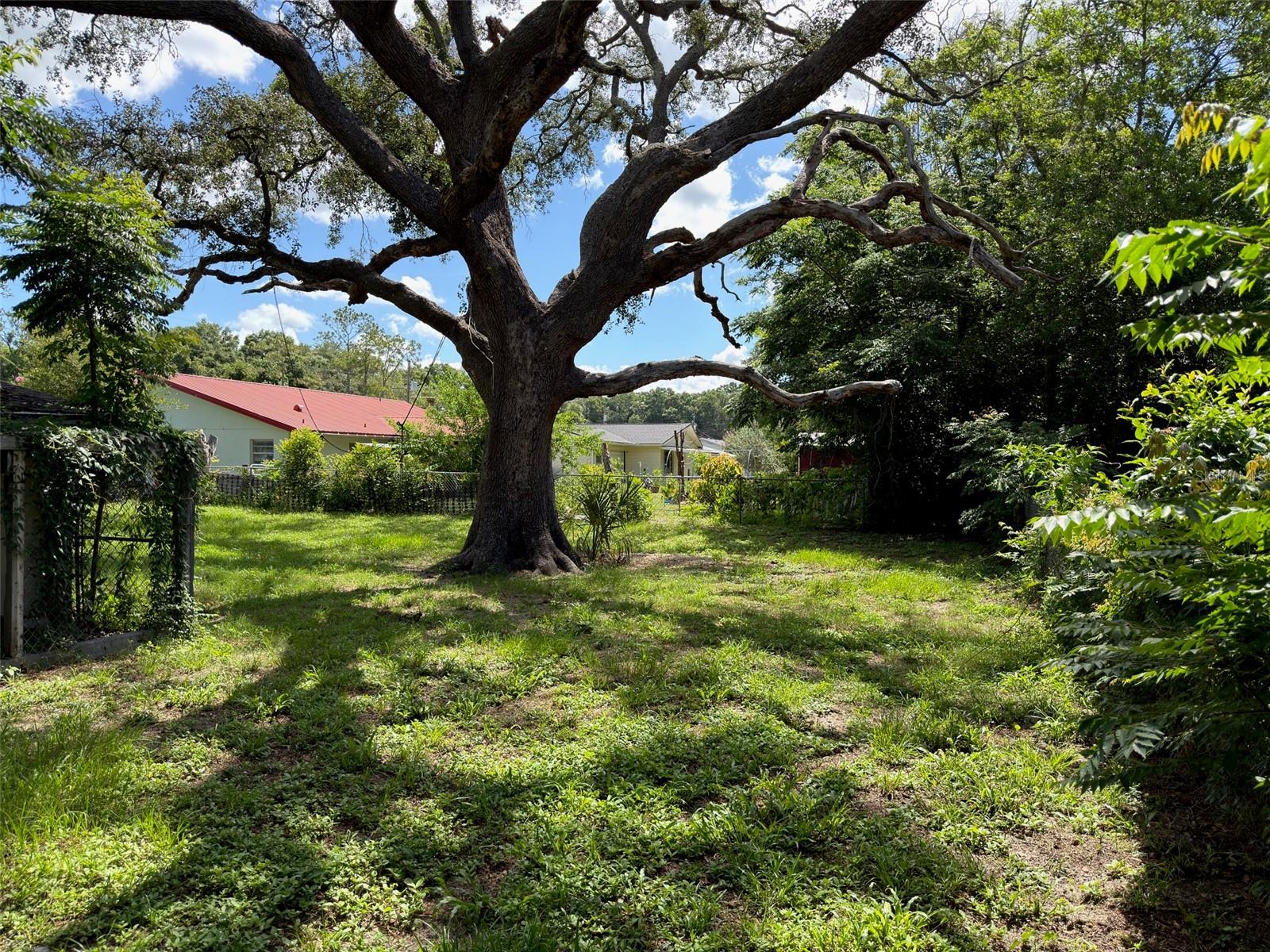 RAINBOW LAKES ESTATE - Residential
