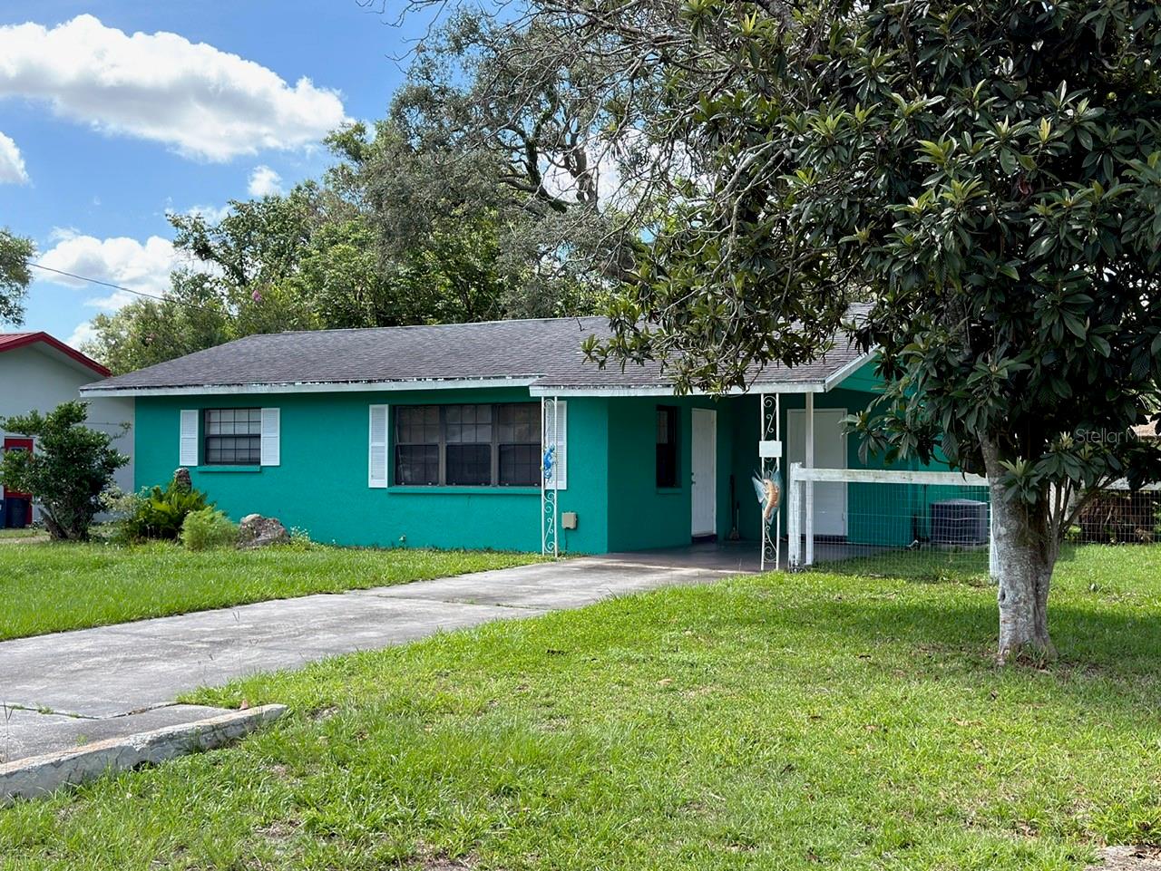 RAINBOW LAKES ESTATE - Residential