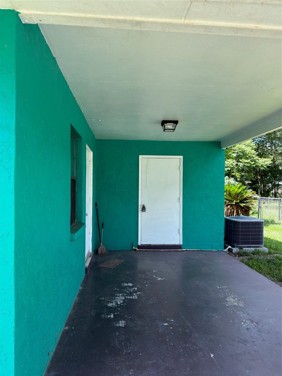 RAINBOW LAKES ESTATE - Residential