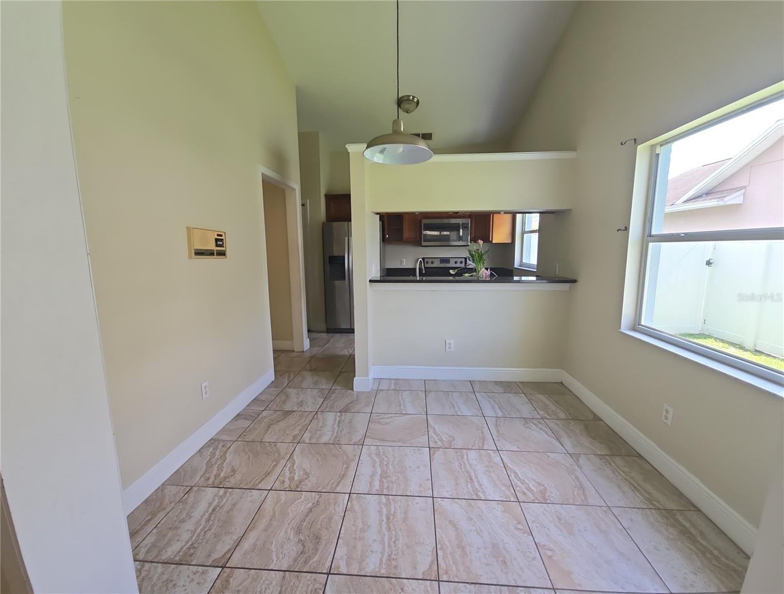 BLACKBERRY  CREEK - Residential Lease