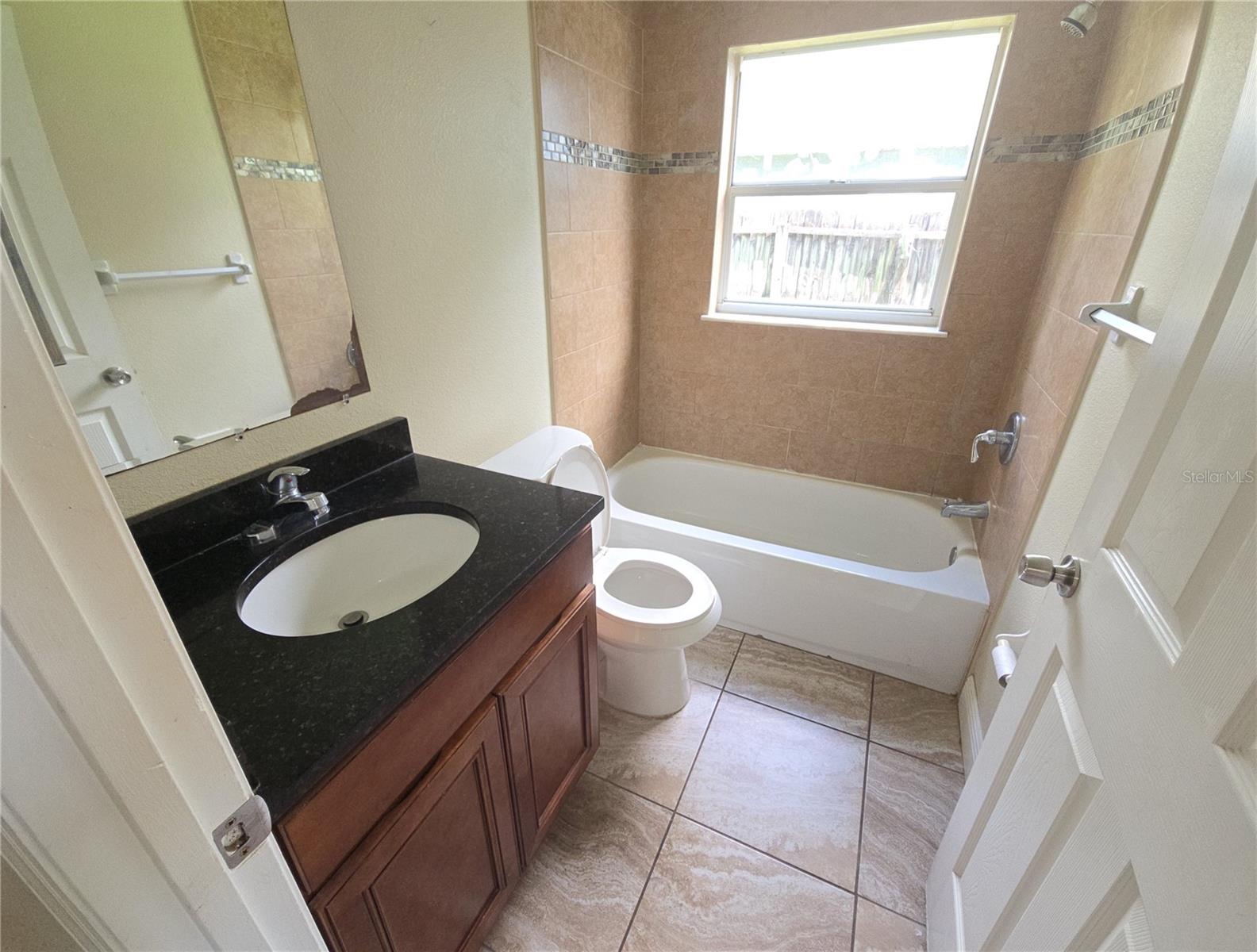 BLACKBERRY  CREEK - Residential Lease