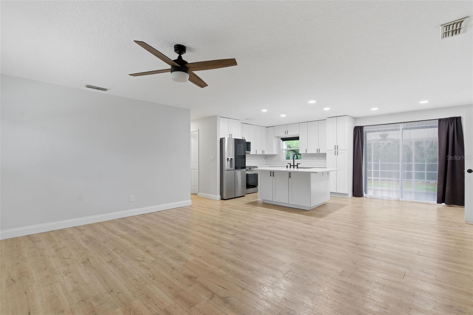 ACREAGE & UNREC - Residential