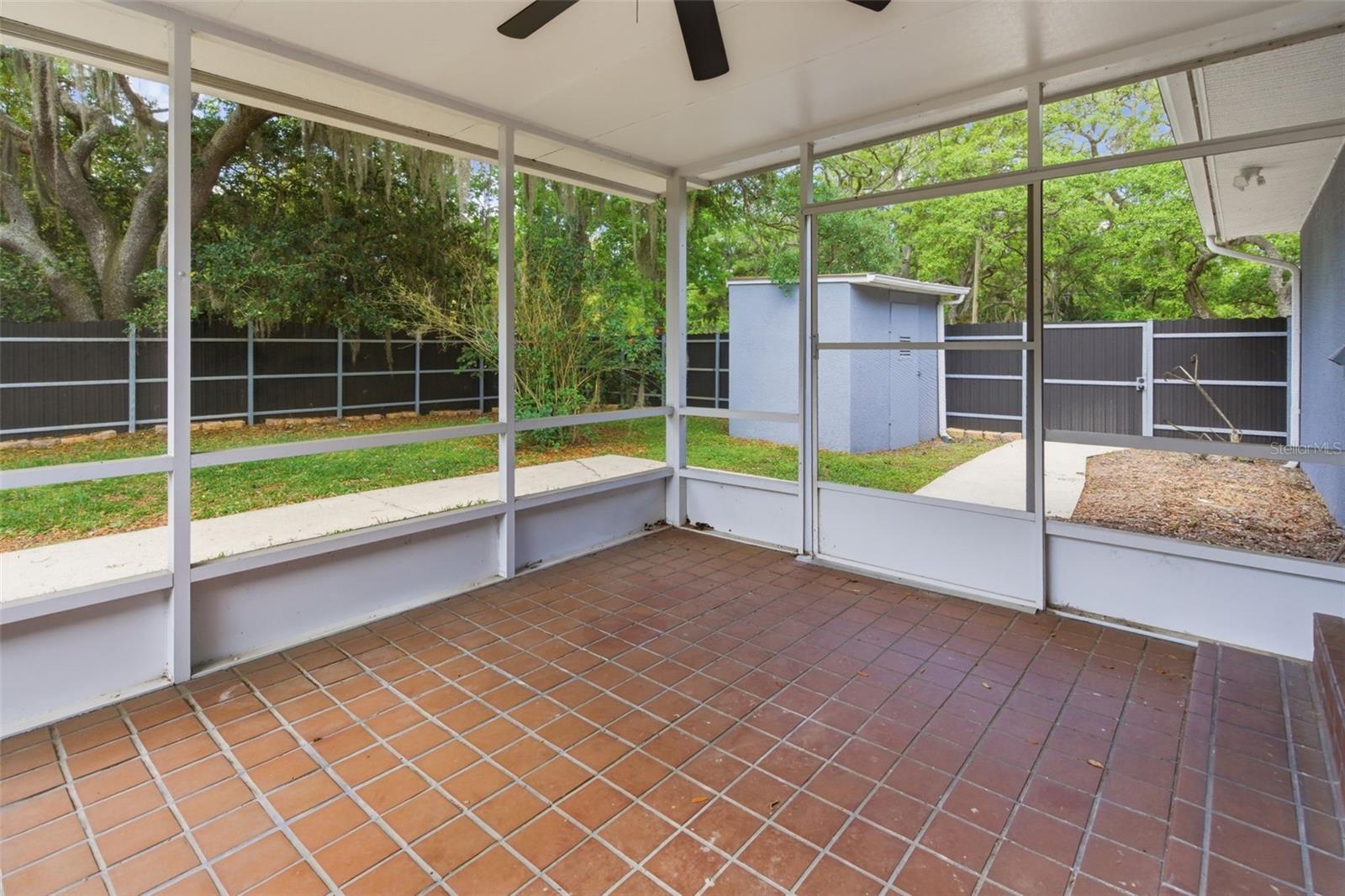ACREAGE & UNREC - Residential