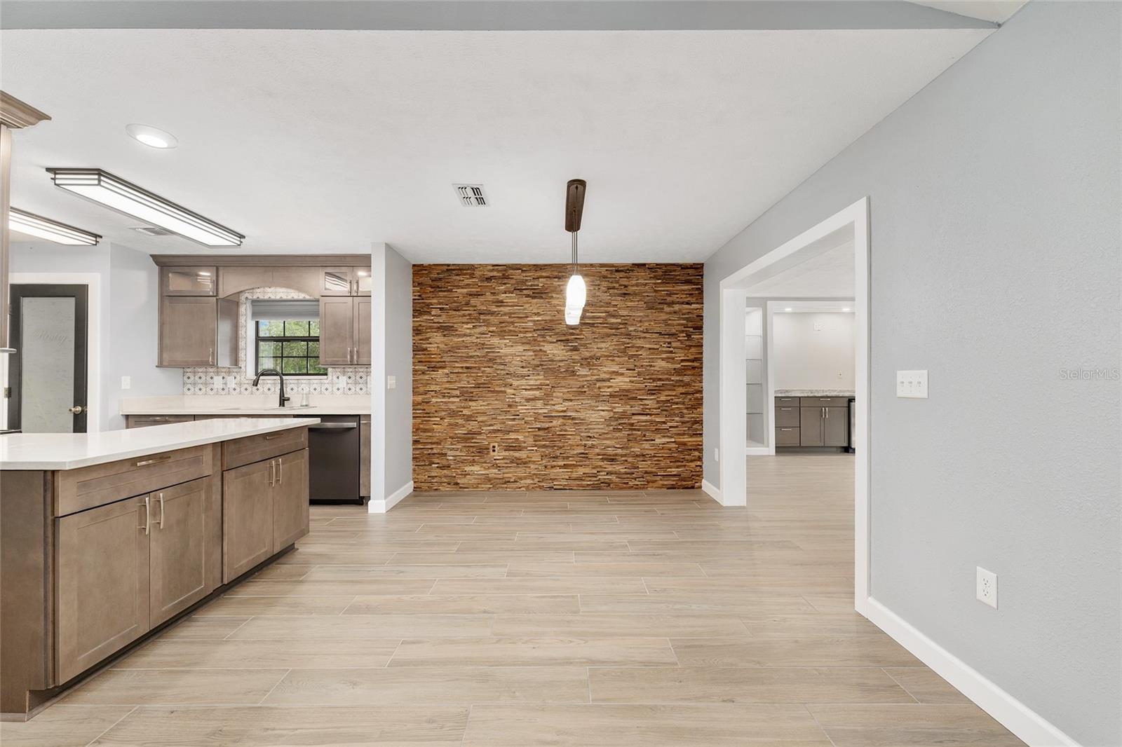 ROLLING HILLS UN 04 - Residential