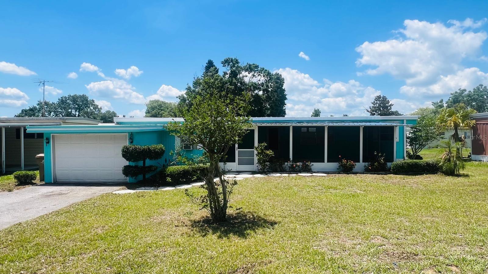 LA DORA MANOR - Residential