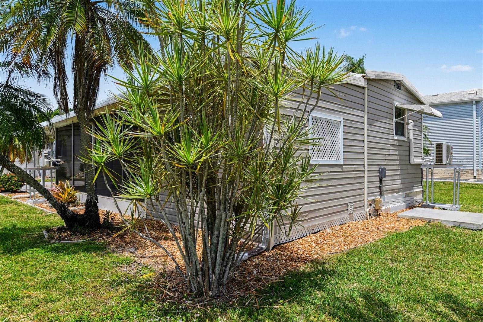 WINDMILL VILLAGE - Residential