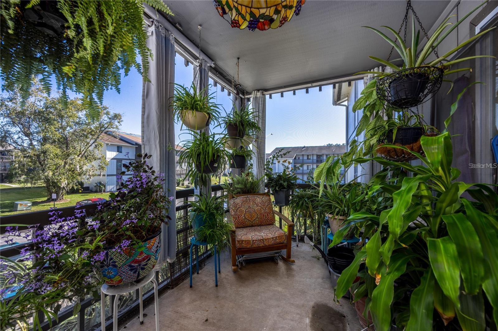 THE OAKS - Residential