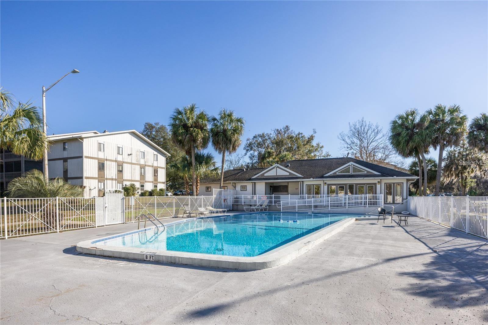 THE OAKS - Residential
