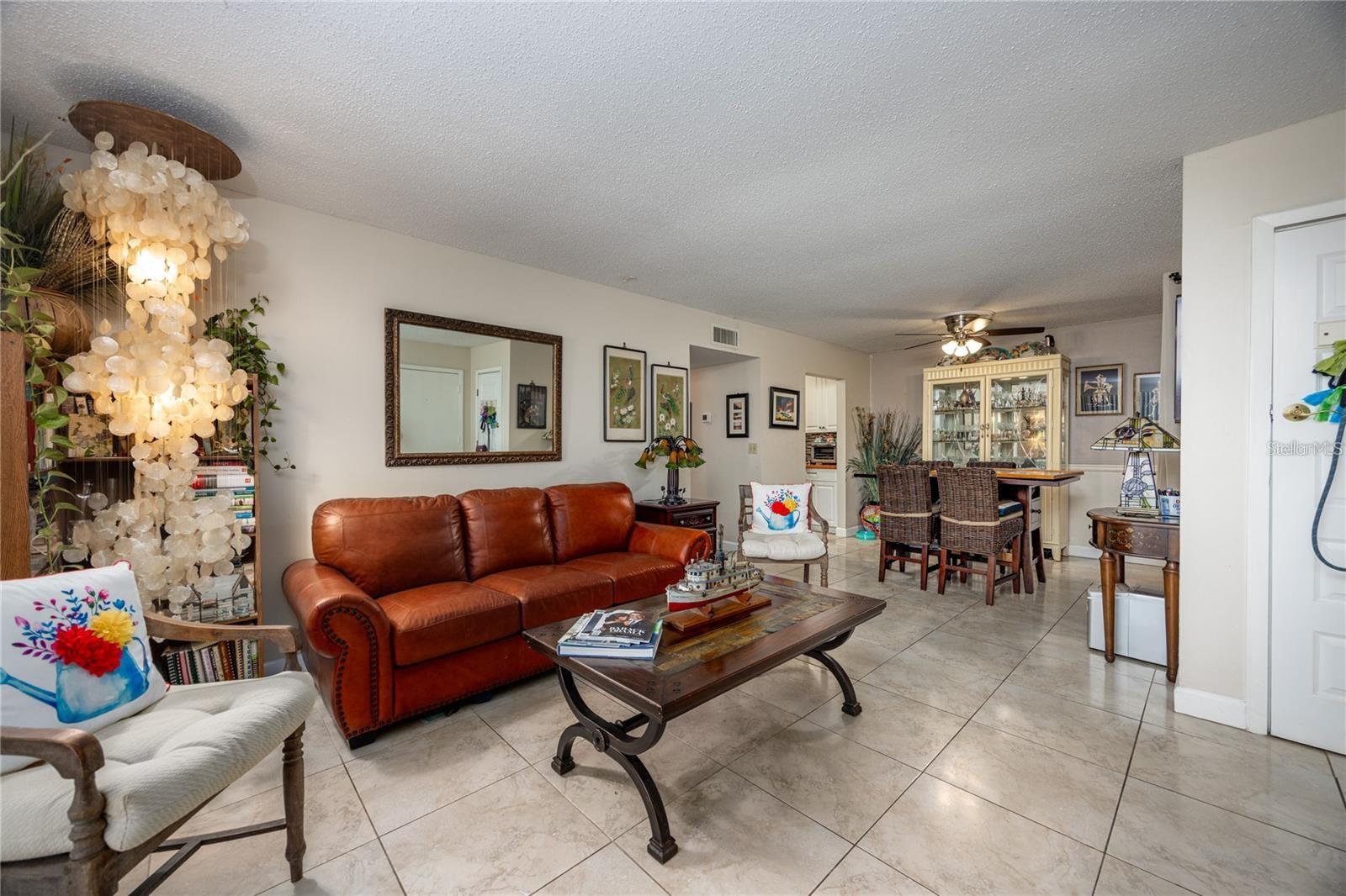 THE OAKS - Residential