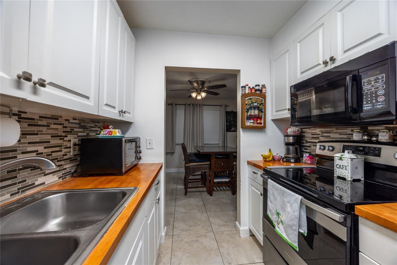 THE OAKS - Residential