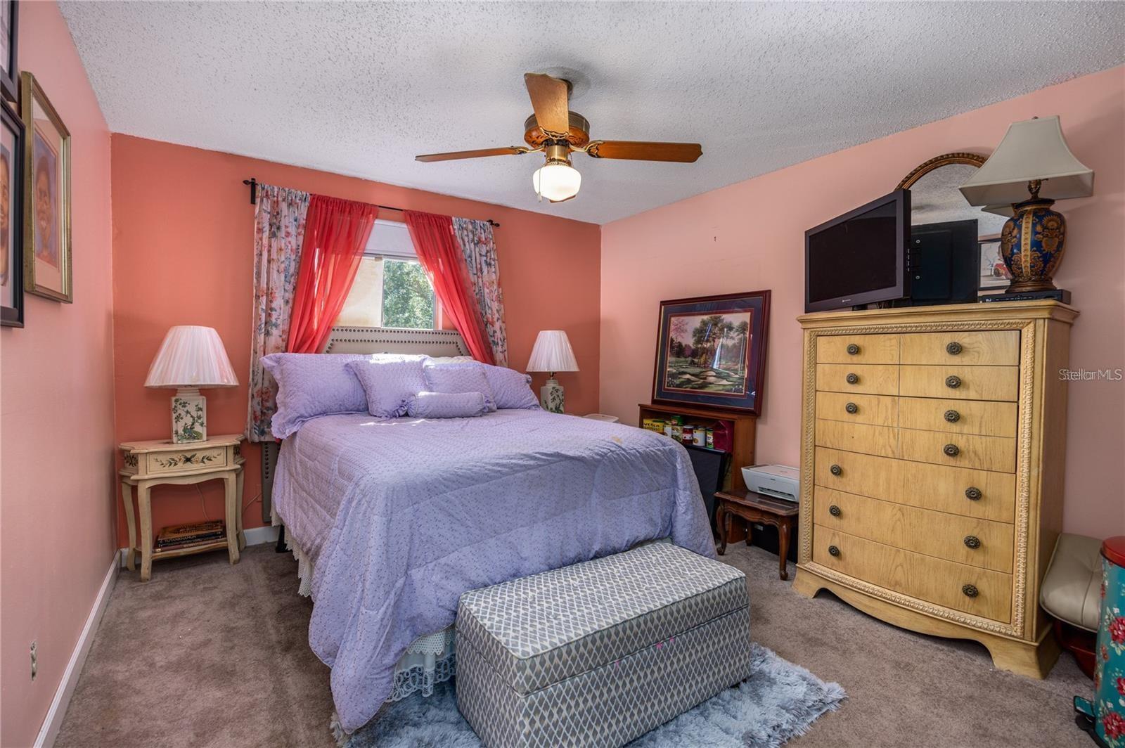 THE OAKS - Residential
