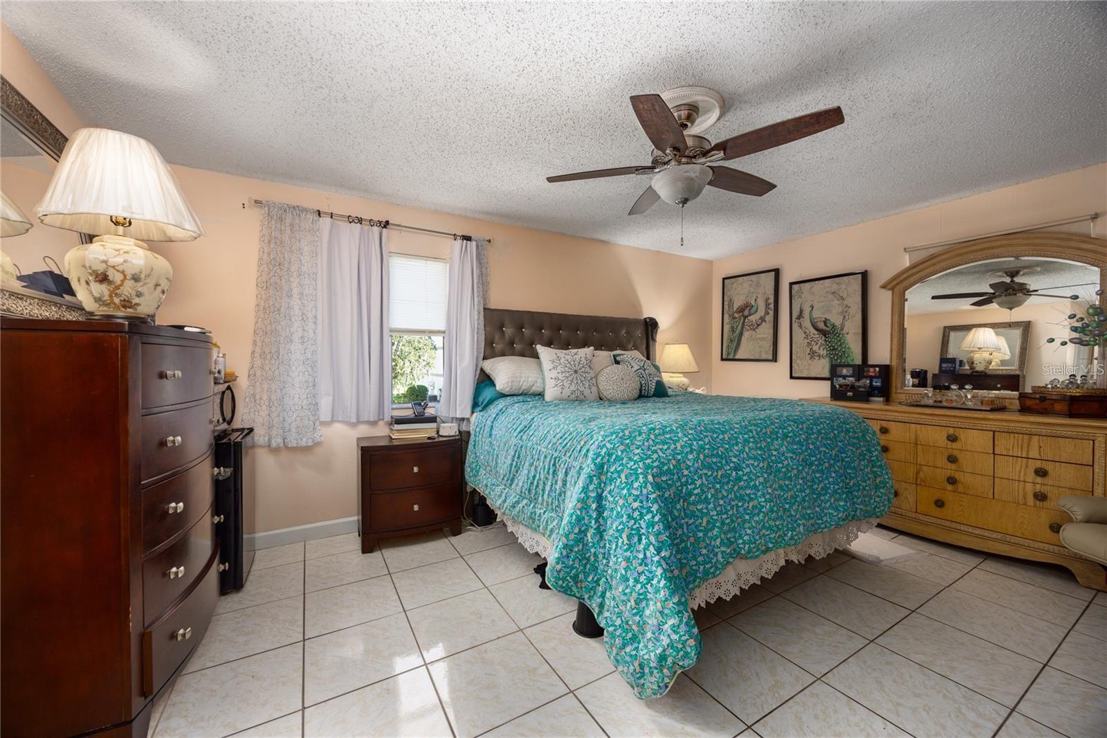 THE OAKS - Residential