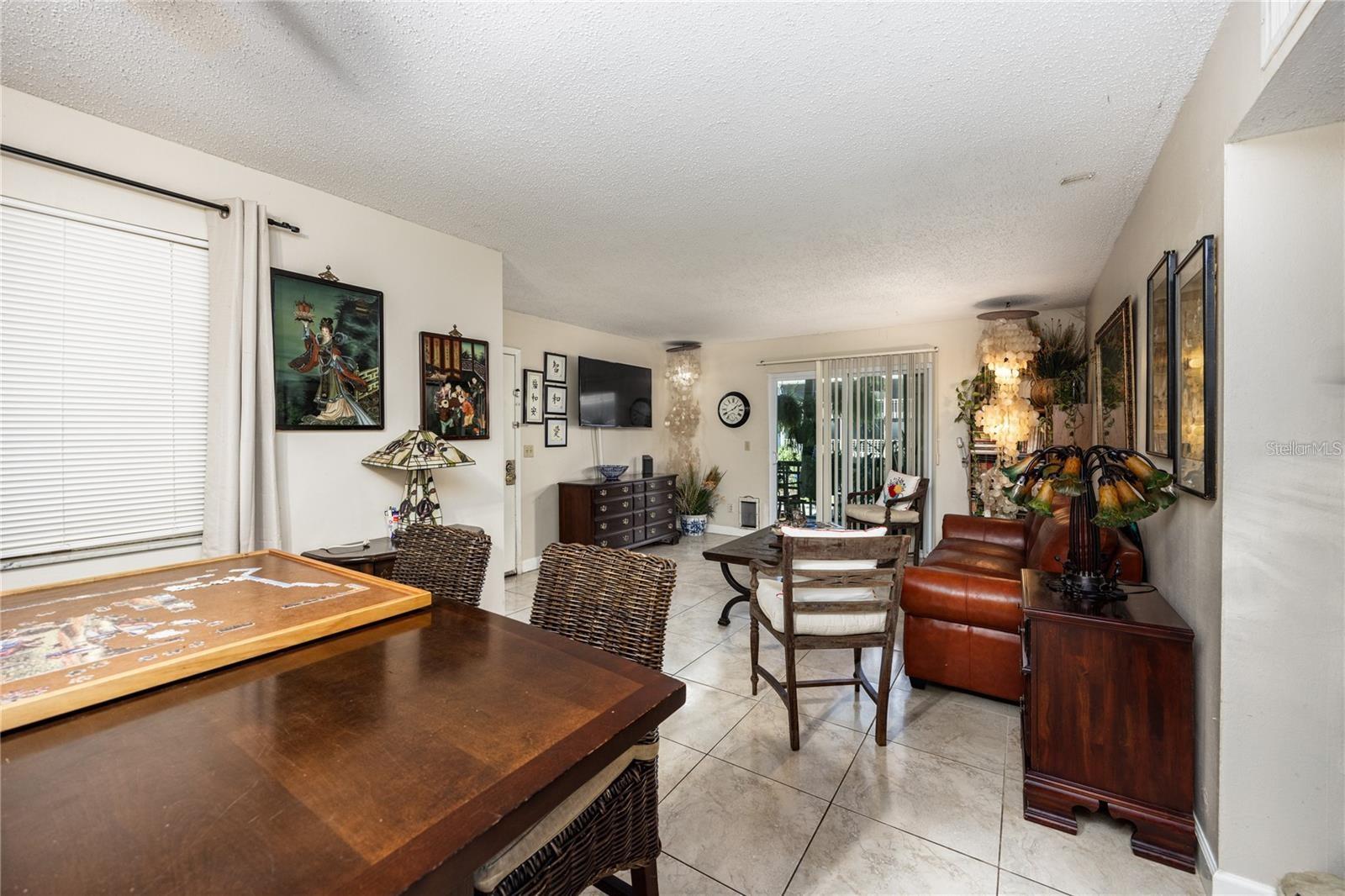 THE OAKS - Residential