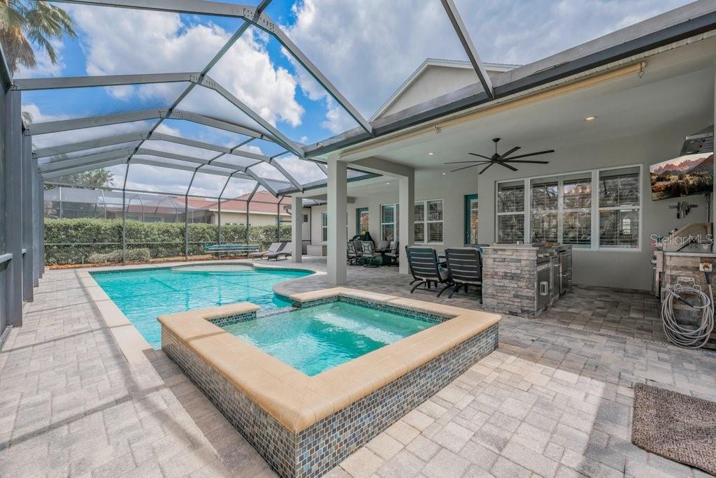 FISHHAWK RANCH / GATED CHAPMAN CROSSING - Residential