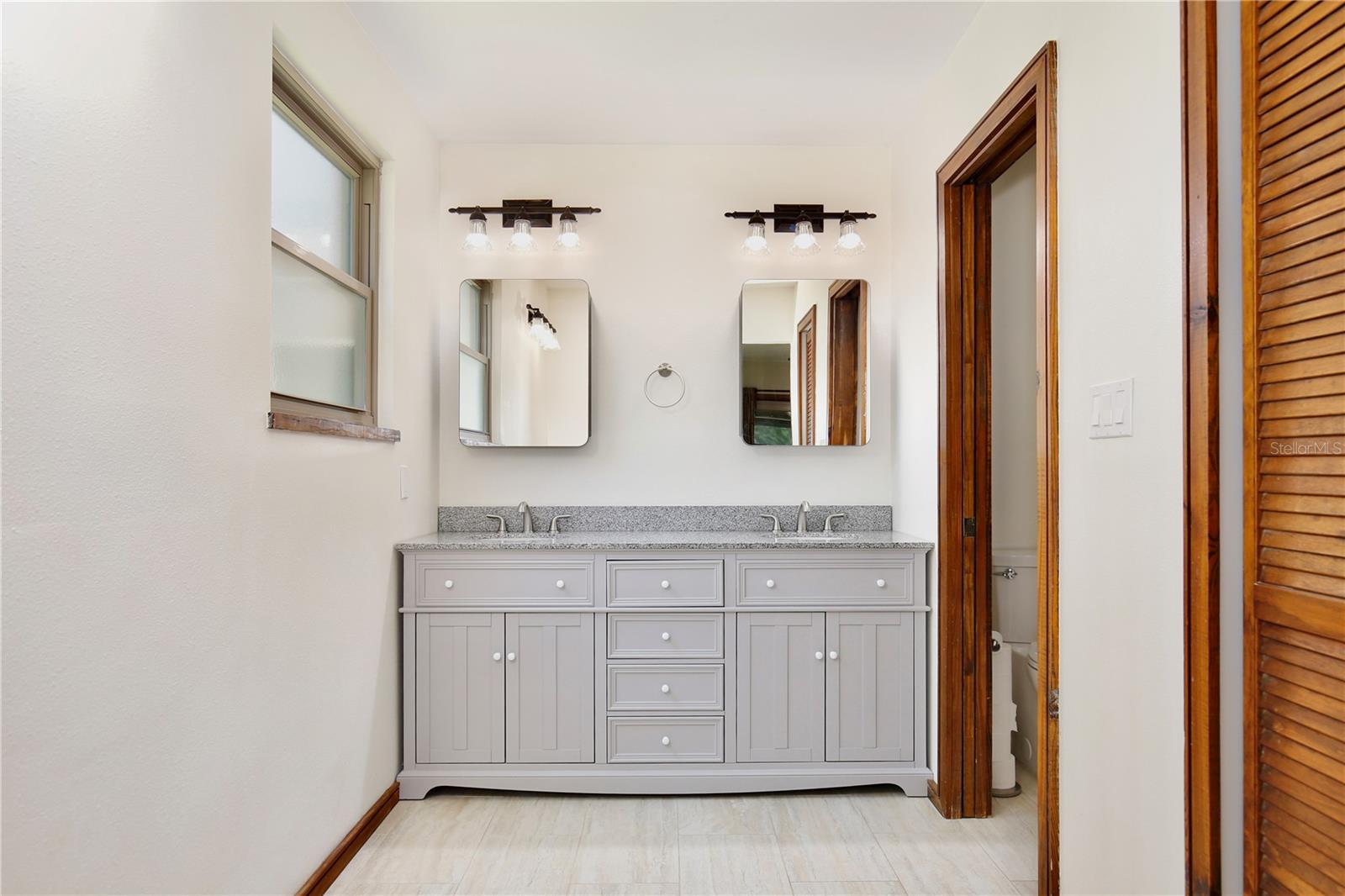 FOXSPUR - Residential