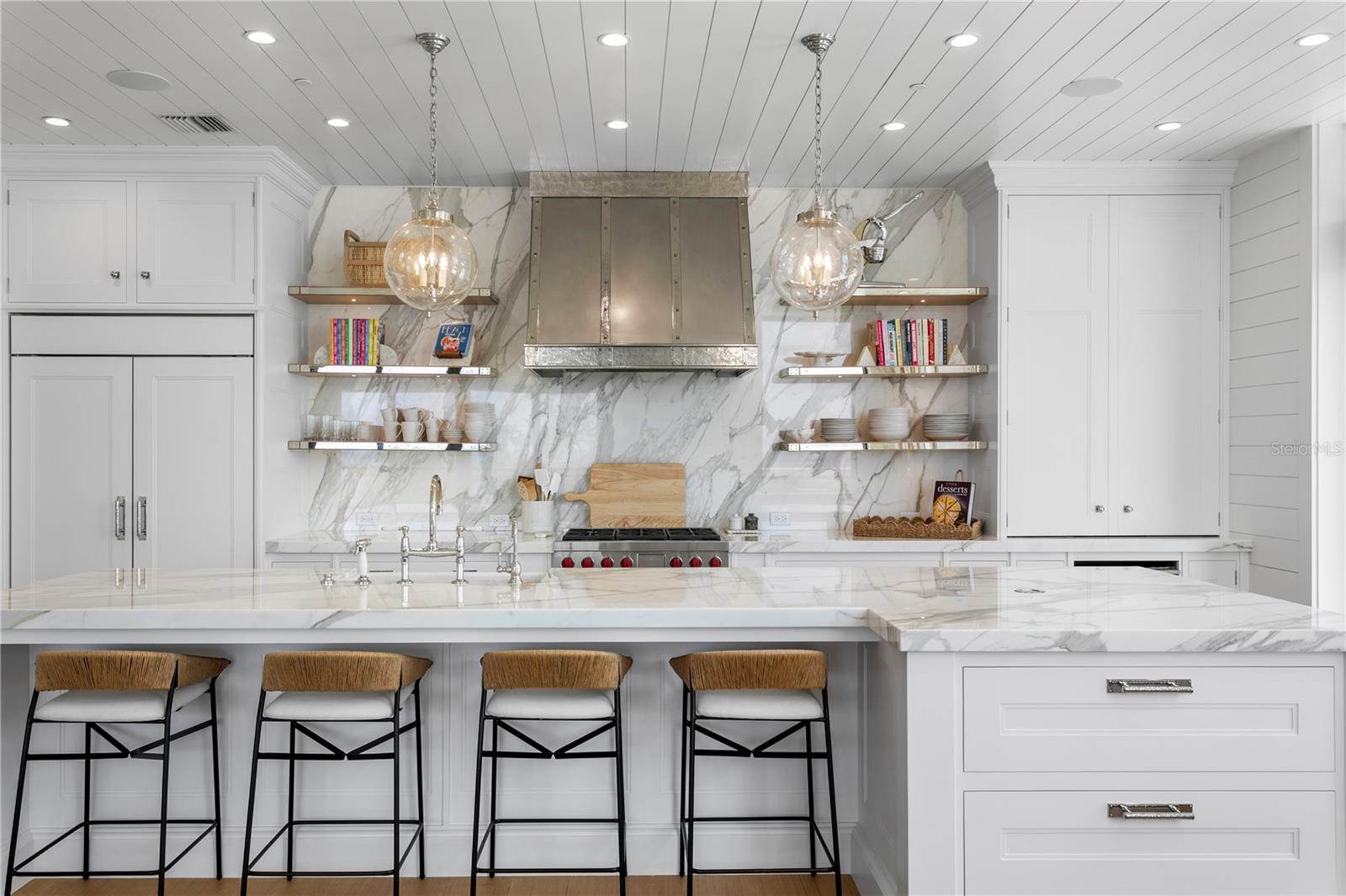 HYDE PARK HOUSE CONDO - Residential
