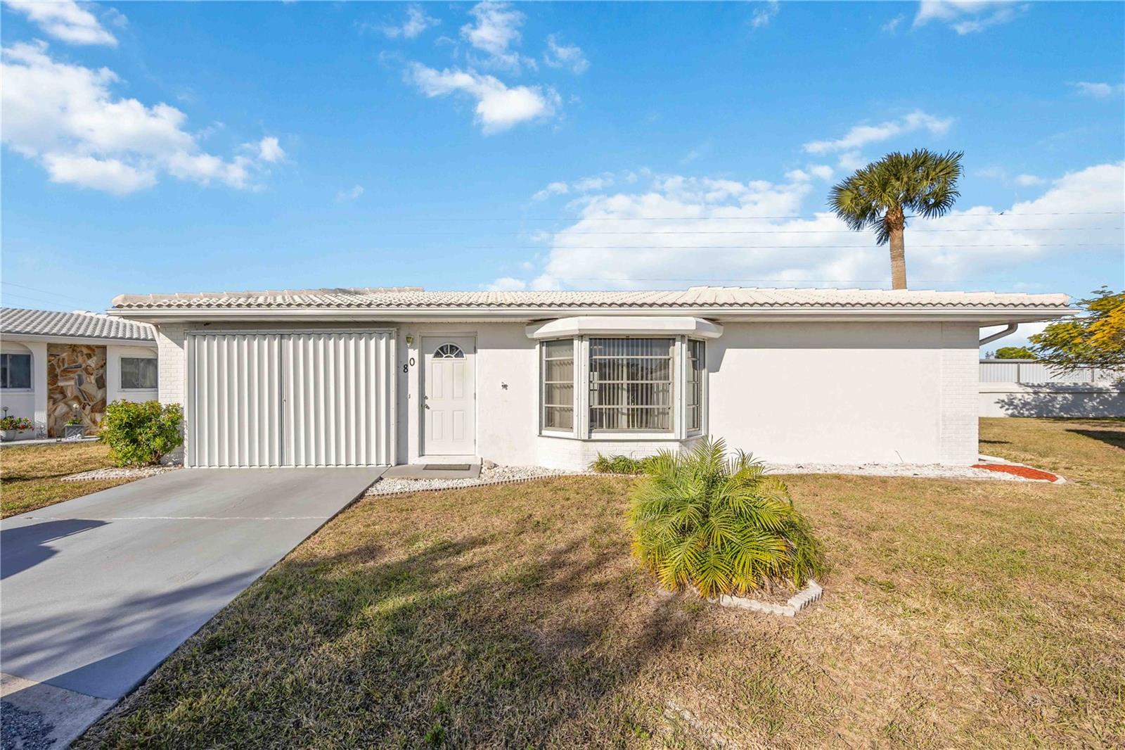 CIRCLE WOODS OF VENICE 1 - Residential