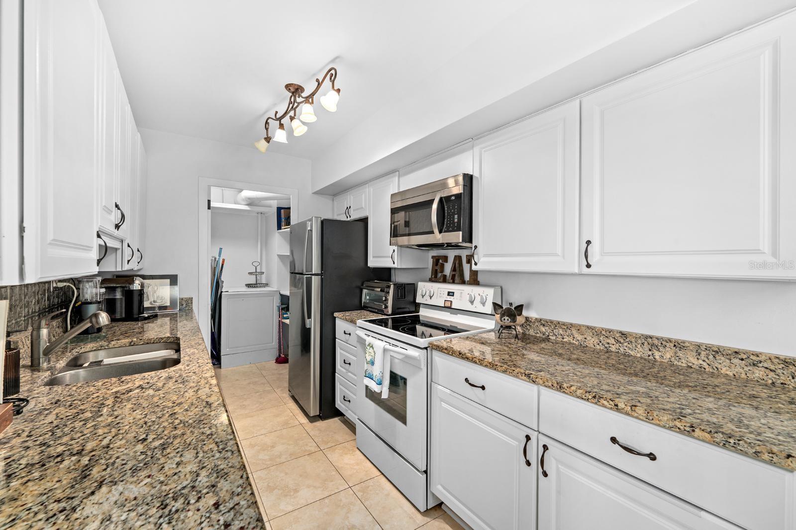 PARADISE ISLAND TOWERS CONDO - Residential